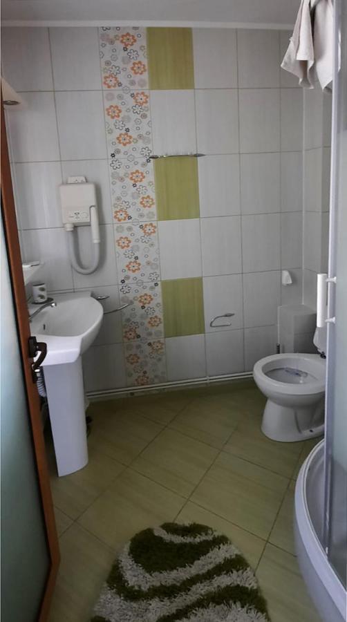 Bella Daria Hotel Cîmpulung Kültér fotó